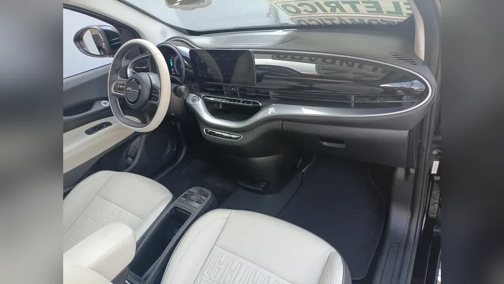Fiat 500e - Imagem 7
