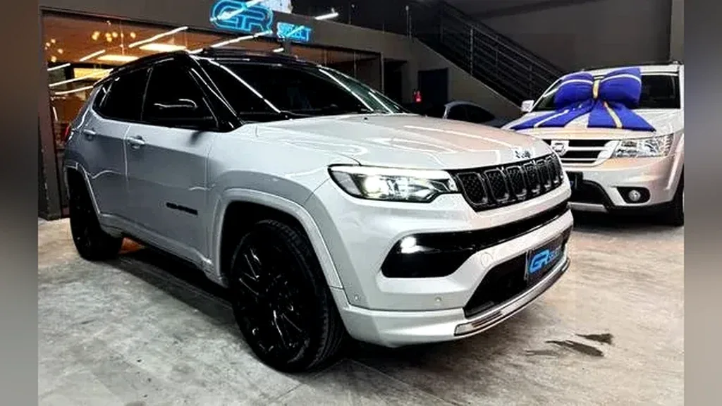 Jeep Compass 4xe Plug-in Hybrid - Imagem 2