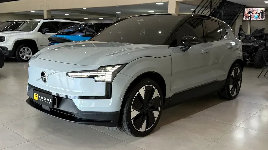Volvo EX30 - Imagem 2