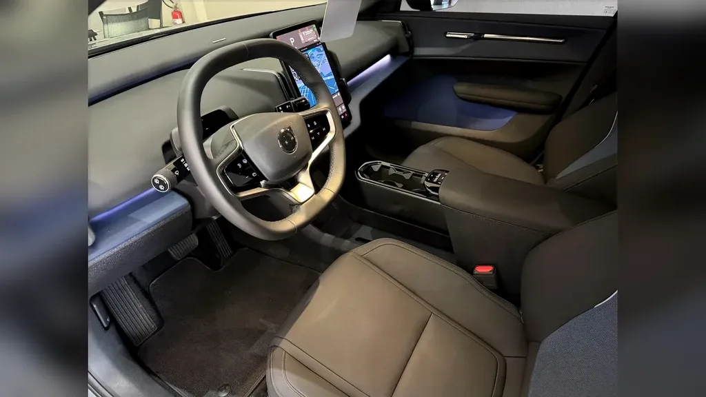 Volvo EX30 - Imagem 6