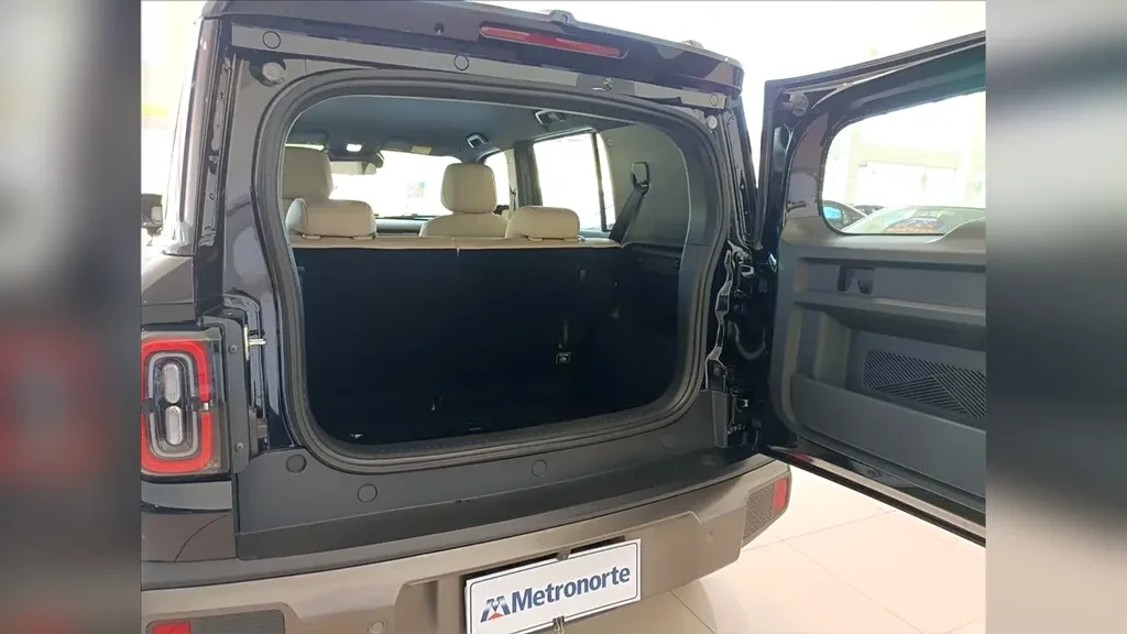 Chevrolet Spark Euv - Imagem 12