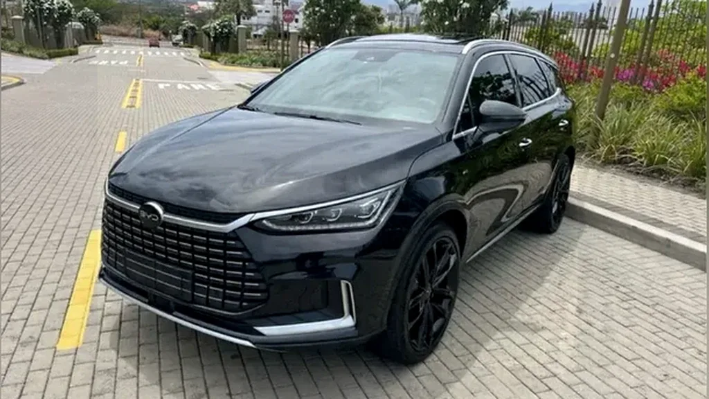 BYD Tang - Imagem 4
