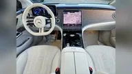 Mercedes Eqe 300 - Miniatura 4