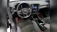 Volvo XC40 - Miniatura 3