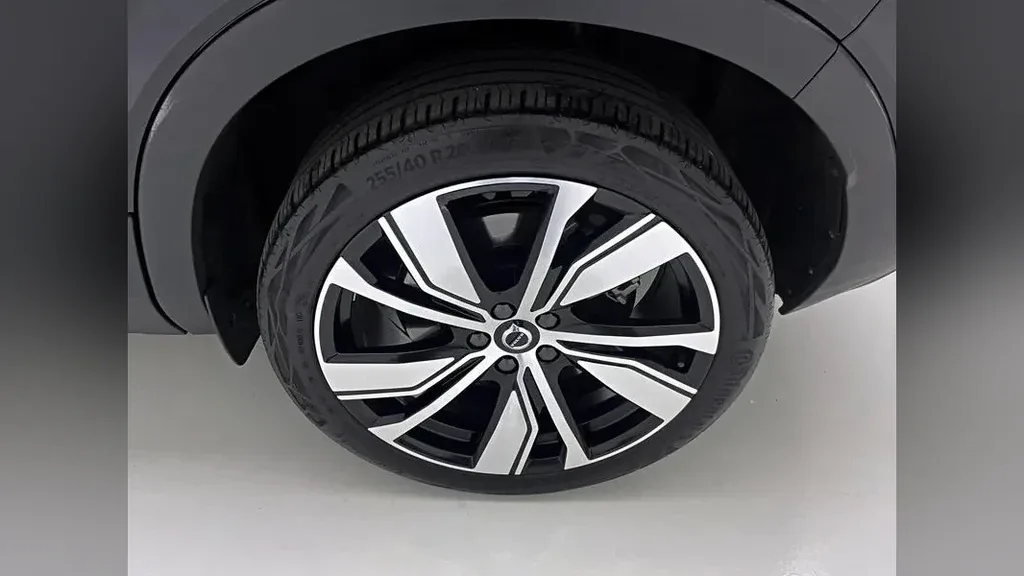 Volvo XC40 - Imagem 17