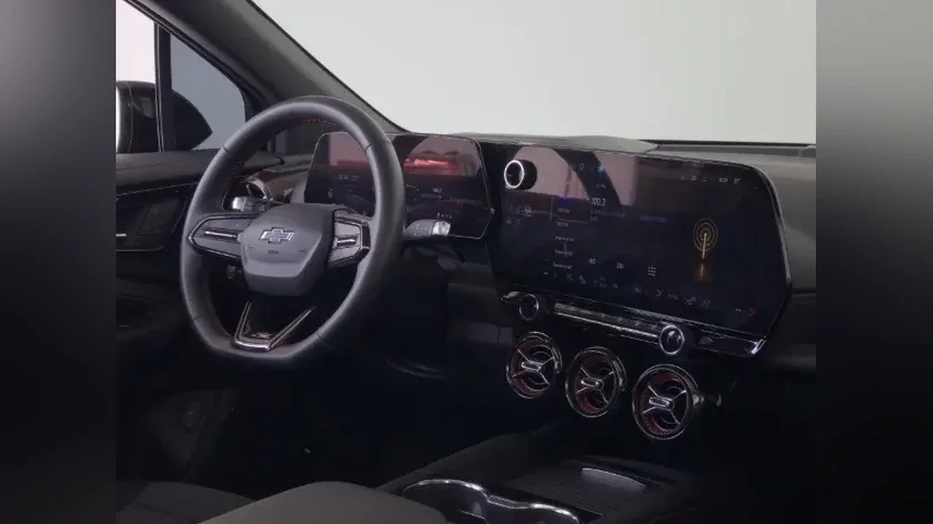 Chevrolet Blazer EV - Imagem 12