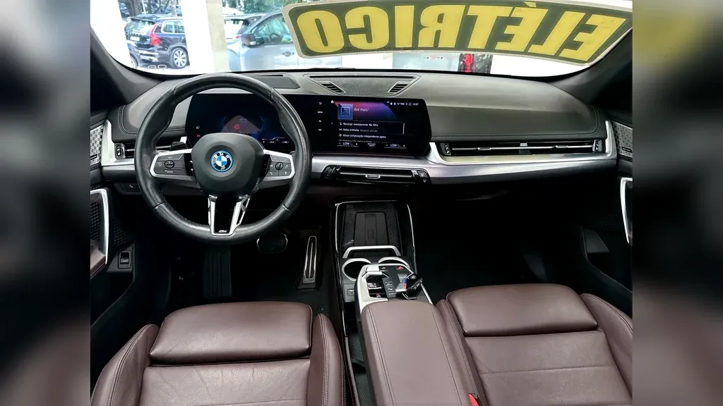 BMW IX1 - Imagem 7