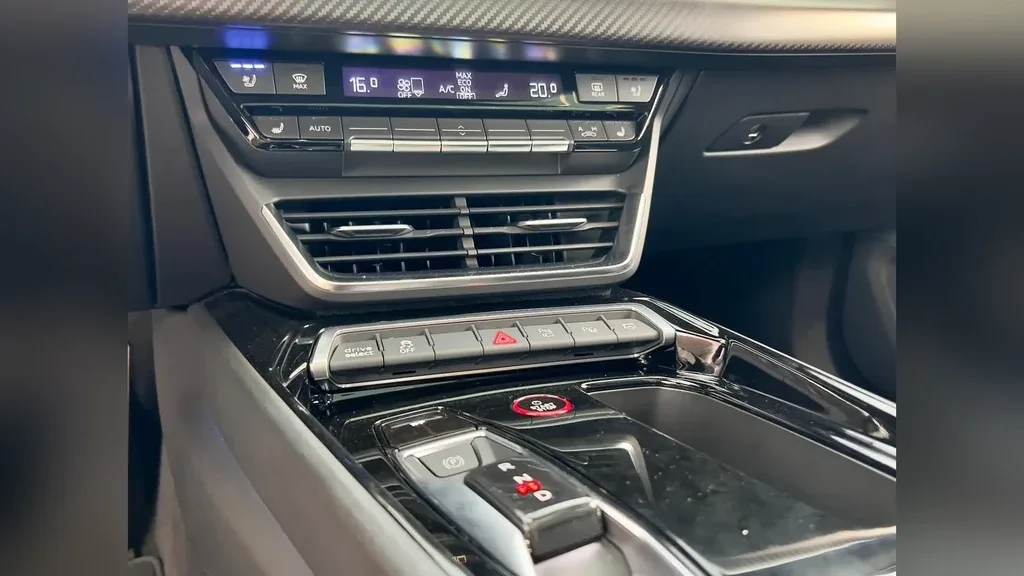 Audi E-tron  GT - Imagem 11