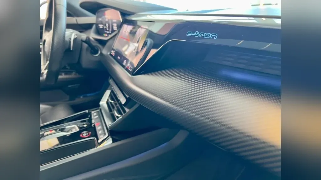 Audi E-tron  GT - Imagem 12