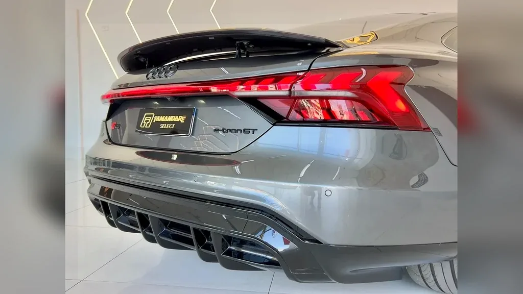 Audi E-tron  GT - Imagem 18