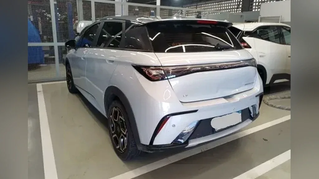 BYD Dolphin Plus - Imagem 3