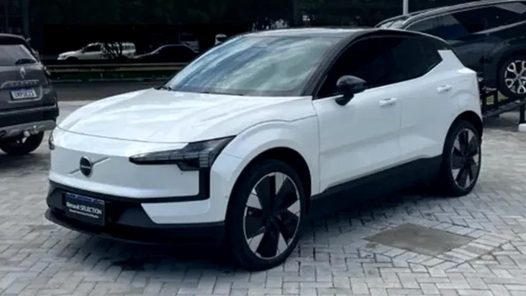 Volvo EX30 - Imagem 3