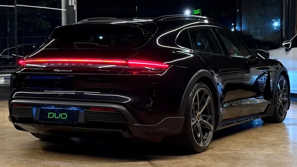 Porsche Taycan - Imagem 14