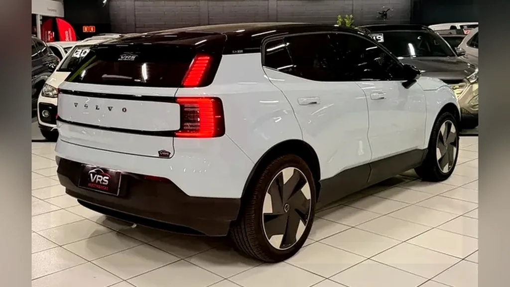Volvo EX30 - Imagem 13
