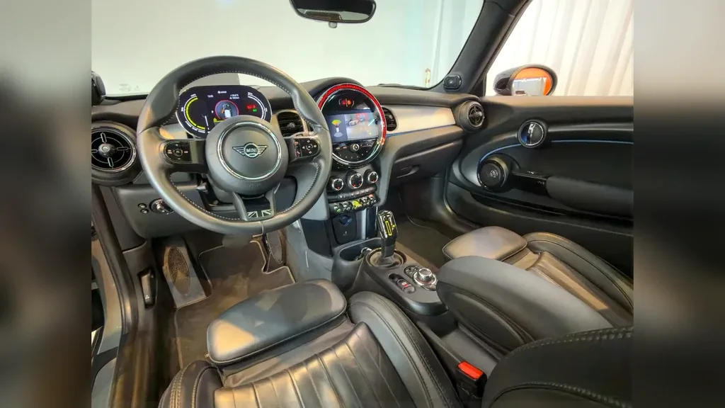 Mini Cooper SE - Imagem 18