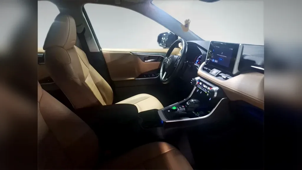 Toyota Rav4 - Imagem 14