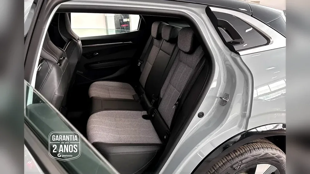 Renault Megane E-tech Electric - Imagem 15