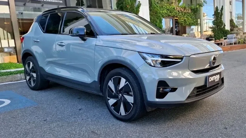 Volvo XC40 Recharge - Imagem 6