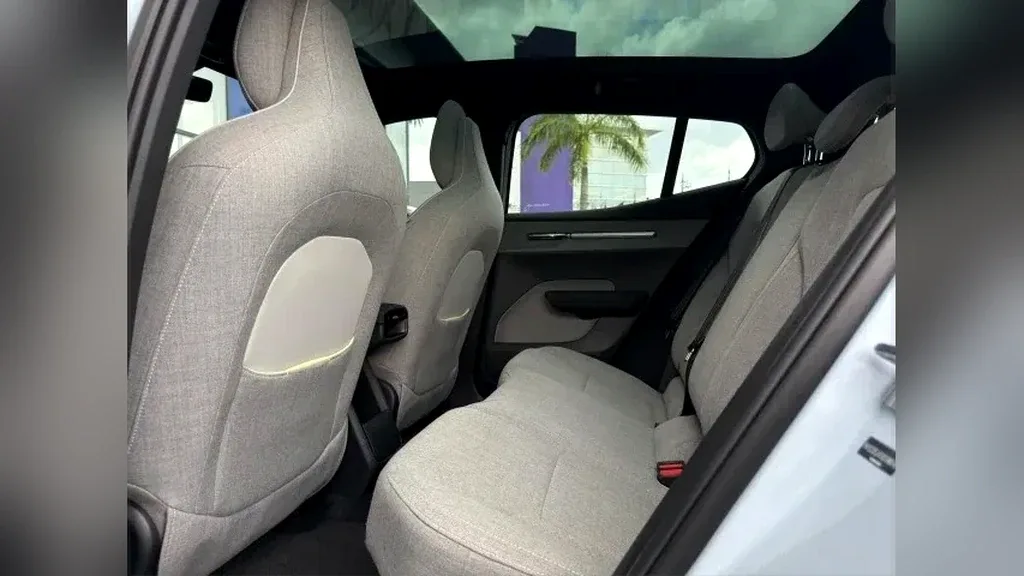 Volvo EX30 - Imagem 10