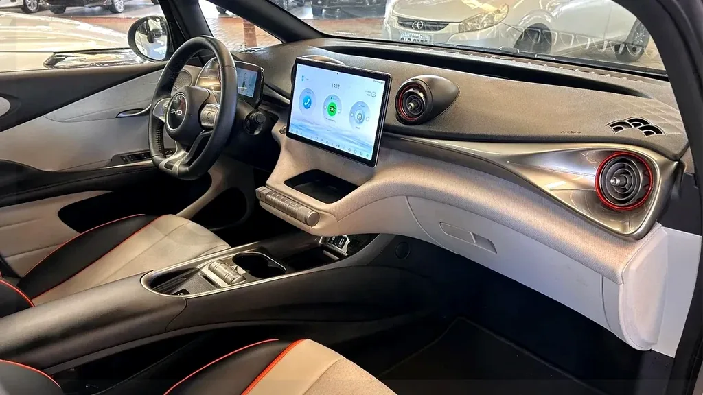 BYD Dolphin - Imagem 12