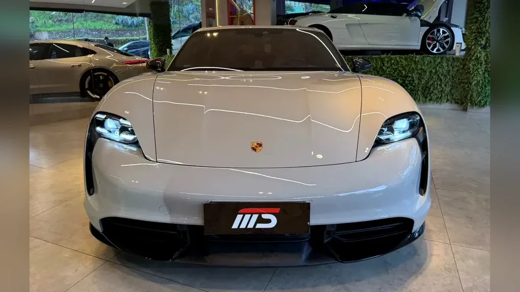 Porsche Taycan - Imagem 2