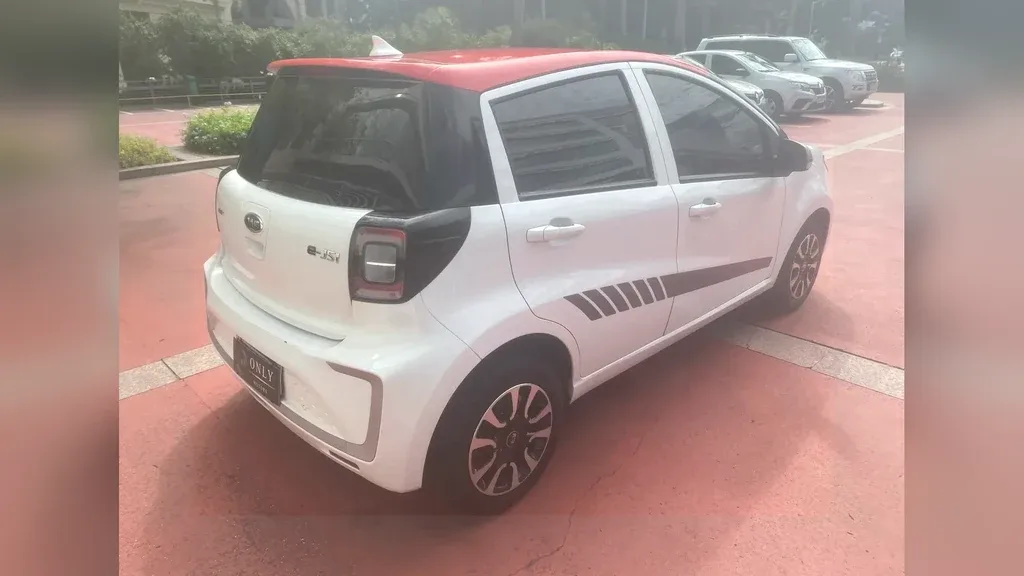 JAC E-JS1 - Imagem 6