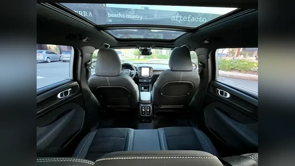 Volvo XC40 Recharge - Imagem 17