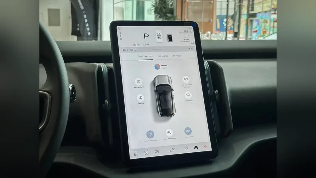 Volvo EX30 - Imagem 4