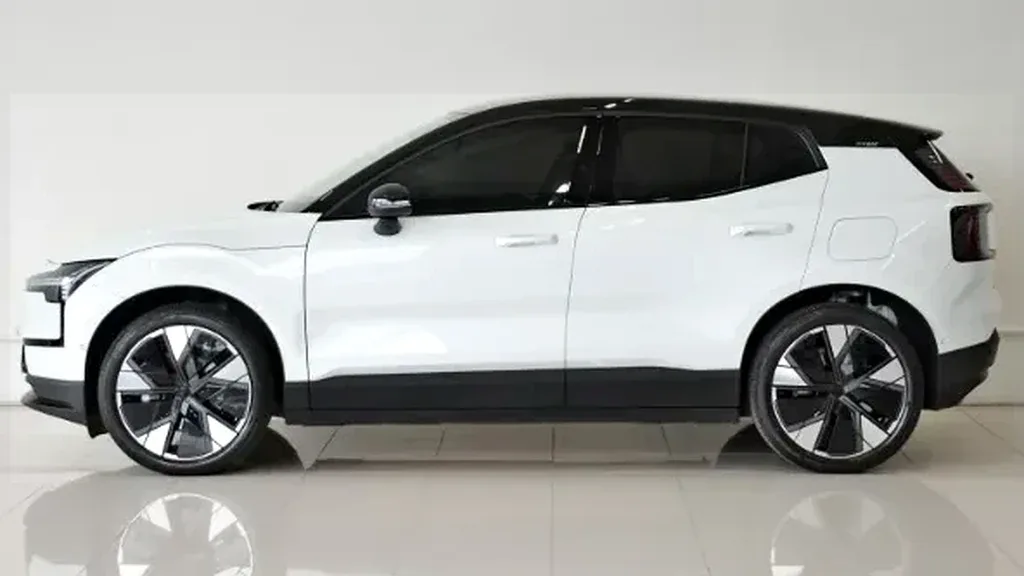 Volvo EX30 - Imagem 4