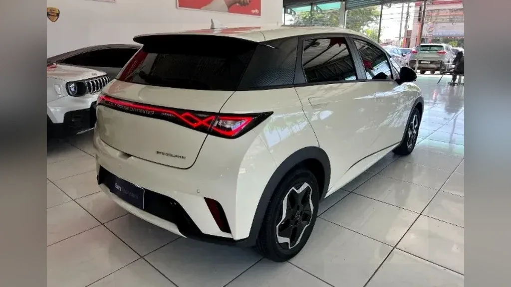 BYD Dolphin - Imagem 4