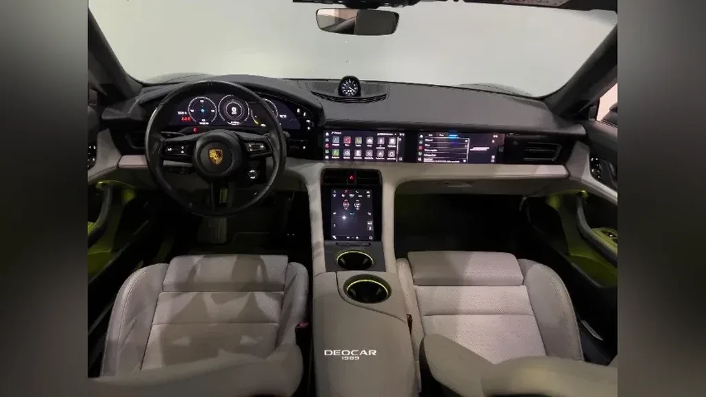 Porsche Taycan - Imagem 7