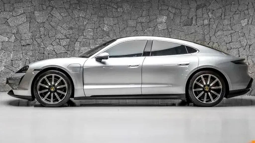 Porsche Taycan - Imagem 3