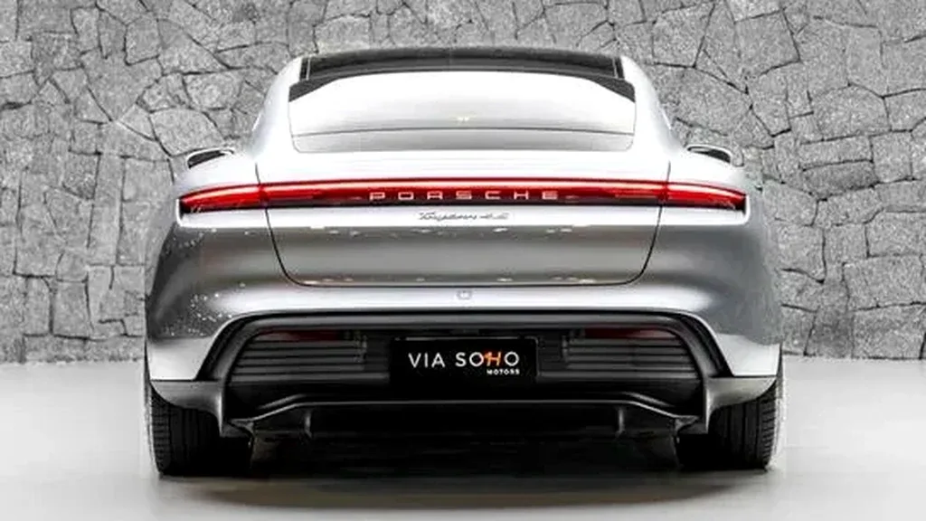 Porsche Taycan - Imagem 4
