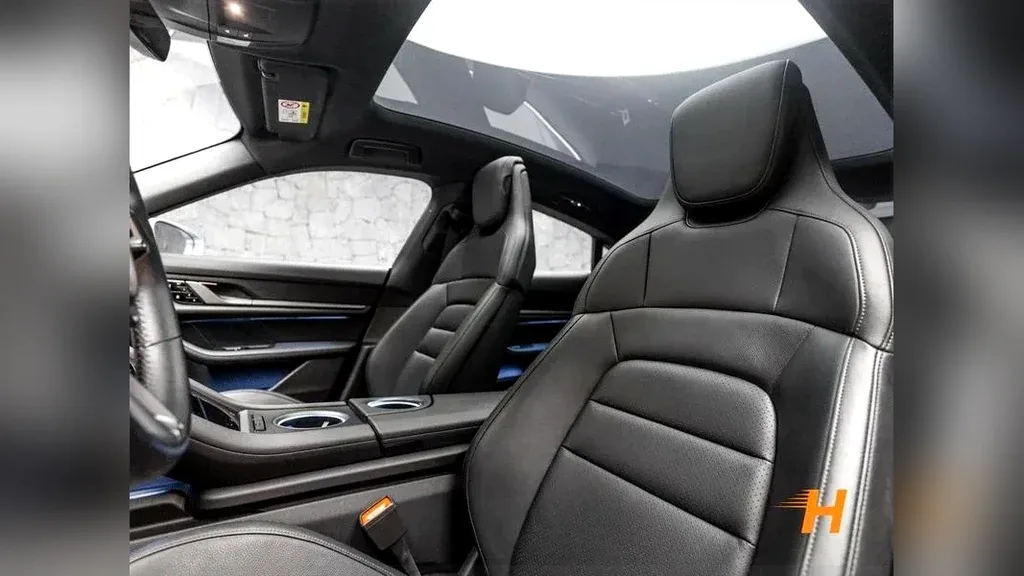 Porsche Taycan - Imagem 7