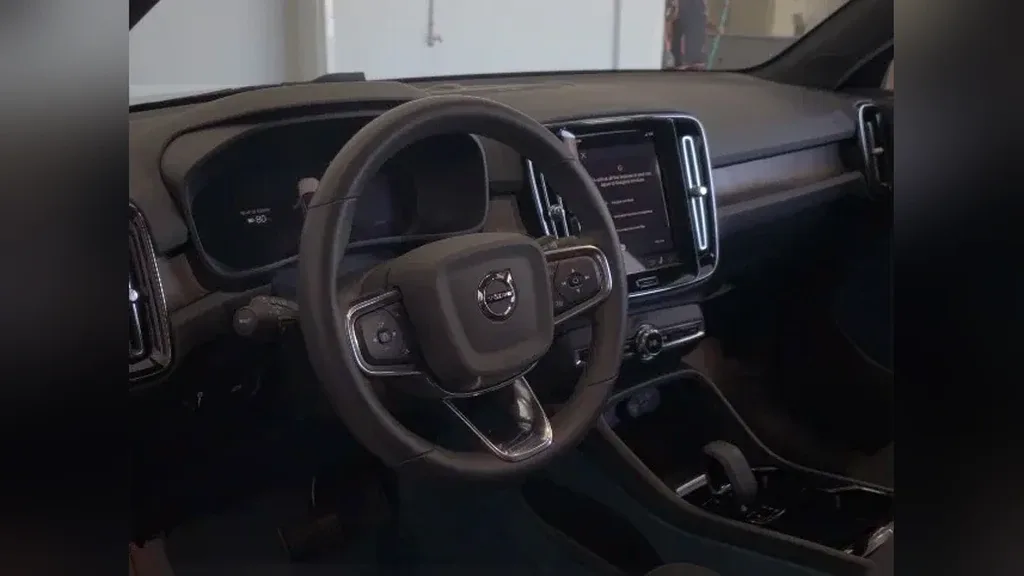 Volvo C40 Recharge - Imagem 3