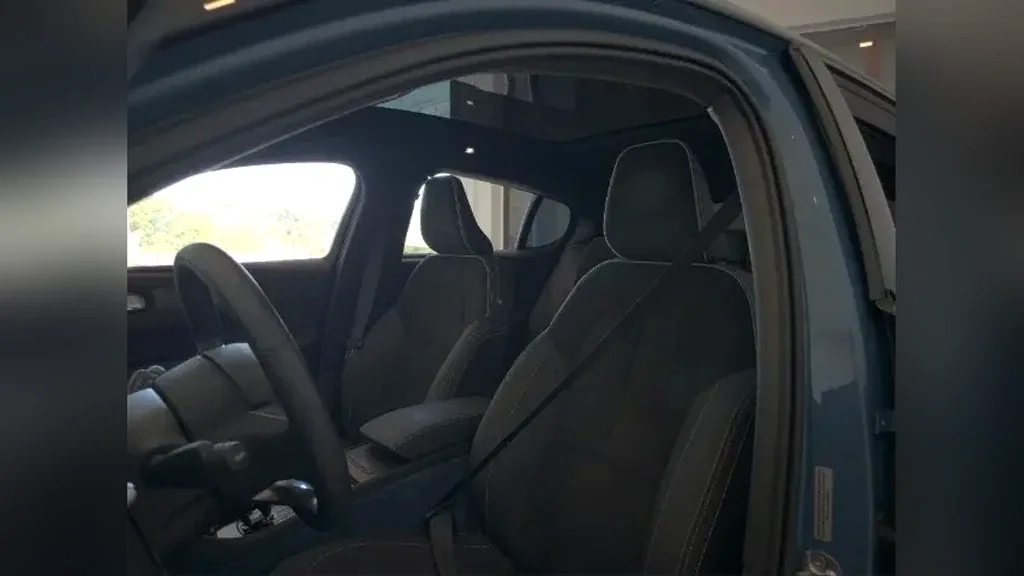 Volvo C40 Recharge - Imagem 15