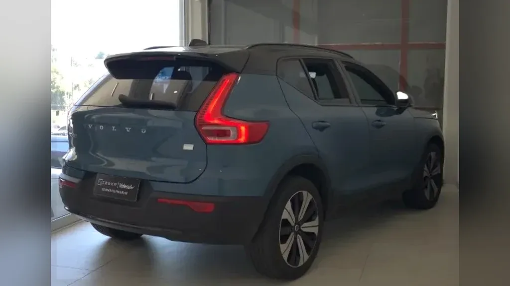 Volvo XC40 Recharge - Imagem 14