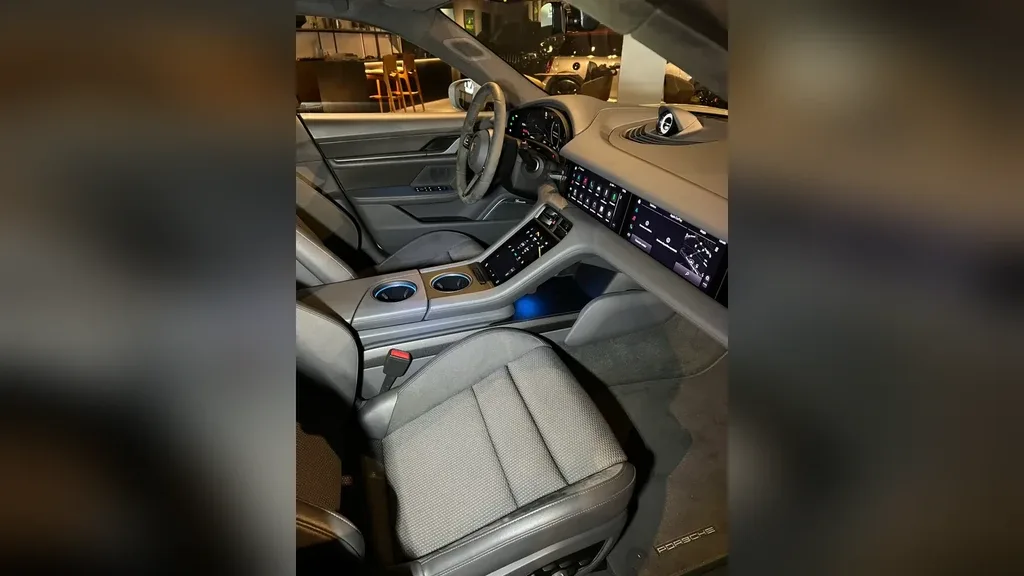 Porsche Taycan - Imagem 9