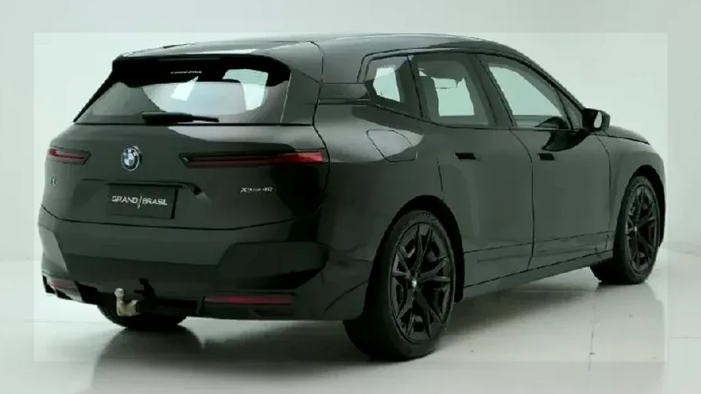 BMW Ix - Imagem 3