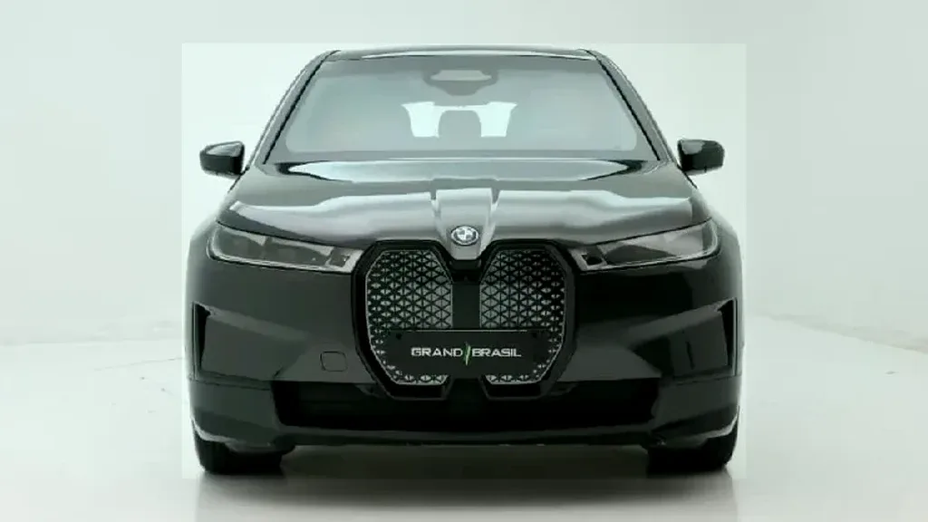 BMW Ix - Imagem 8