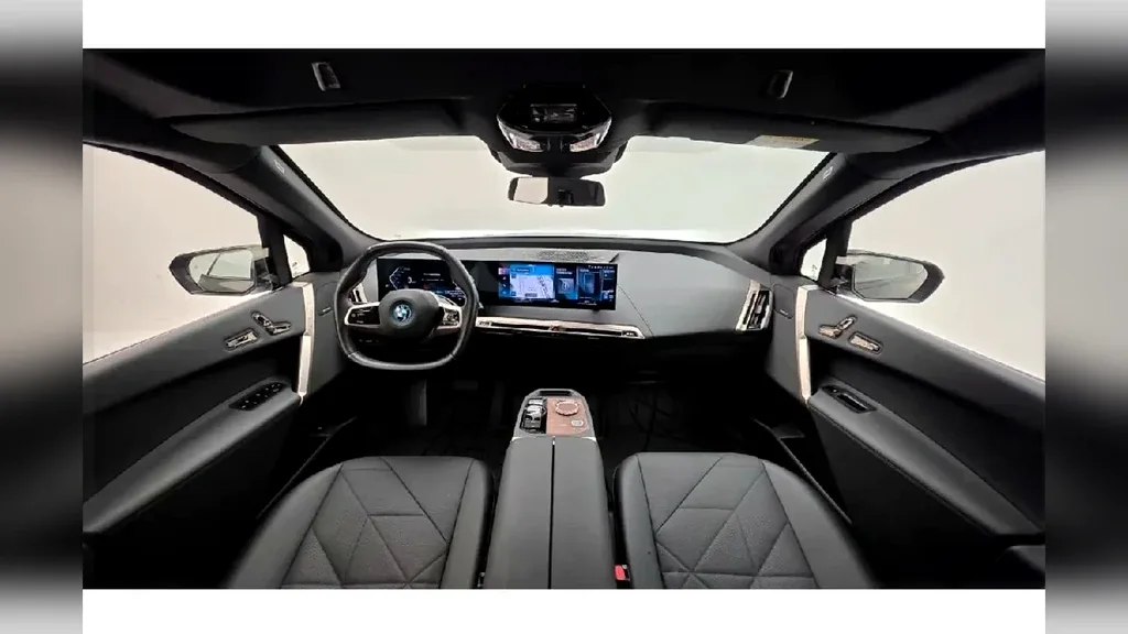 BMW Ix - Imagem 14