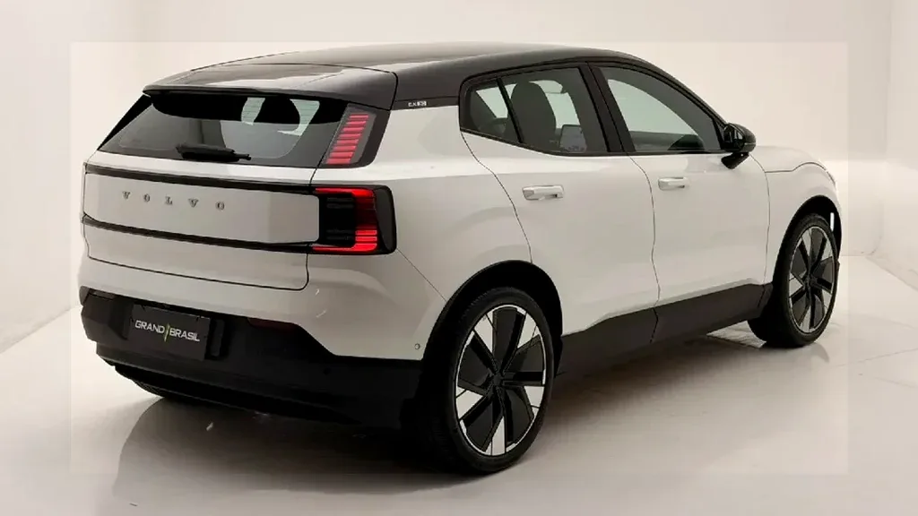 Volvo EX30 - Imagem 4