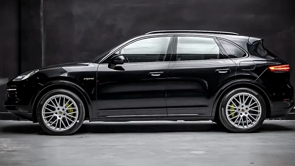 Porsche Cayenne E-hybrid - Imagem 5