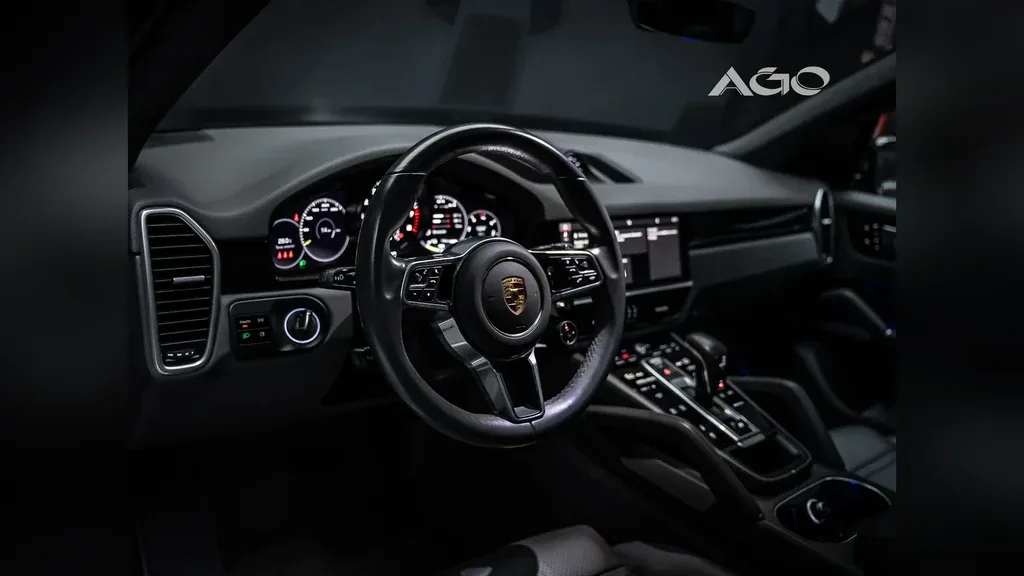 Porsche Cayenne E-hybrid - Imagem 9