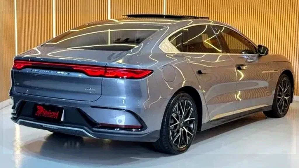 BYD Han - Imagem 17