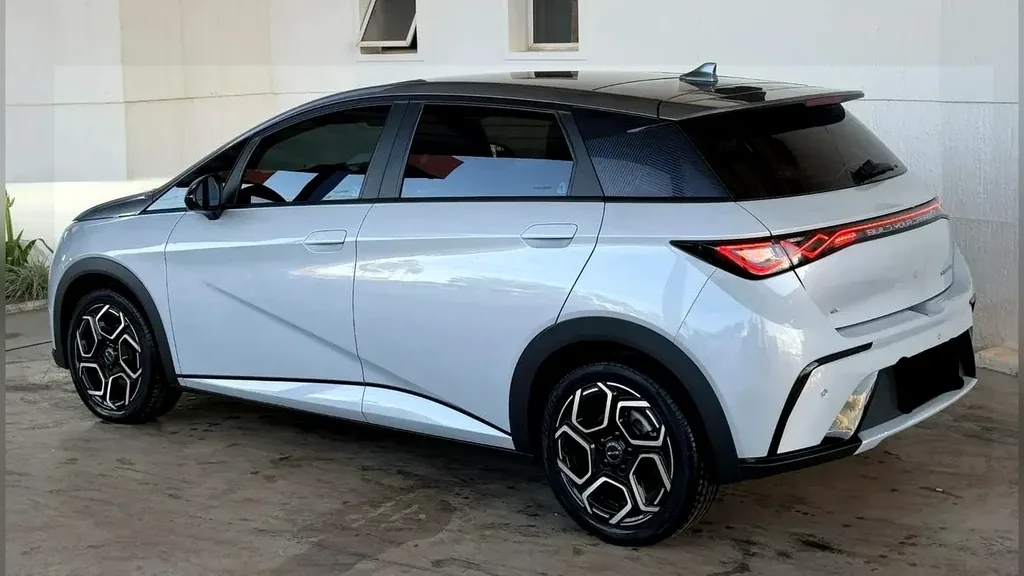 BYD Dolphin Plus - Imagem 4