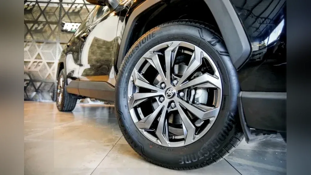 Toyota Rav4 - Imagem 4