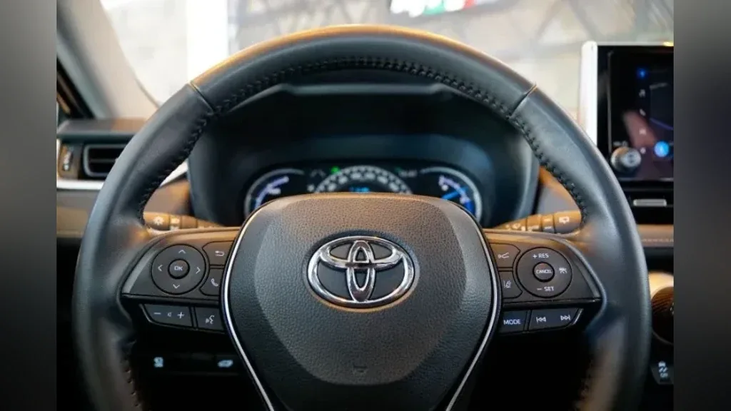 Toyota Rav4 - Imagem 8