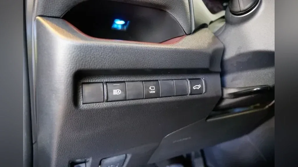 Toyota Rav4 - Imagem 11