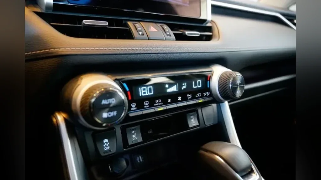 Toyota Rav4 - Imagem 12